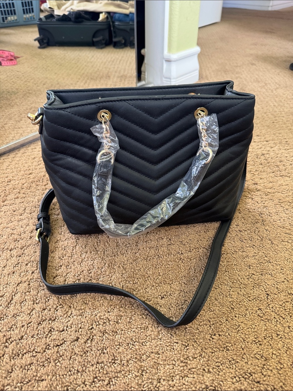 Quilted Chevron Shoulder Tote in Black